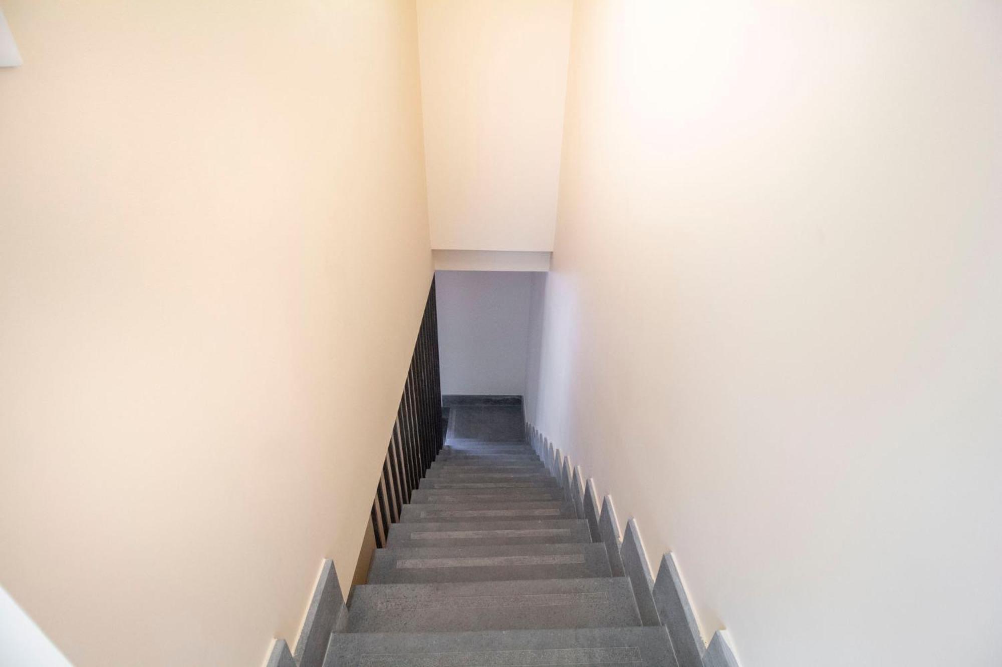 Royal Playa Suite And Apartament -Private Parking- Self Chek Out Катанія Екстер'єр фото